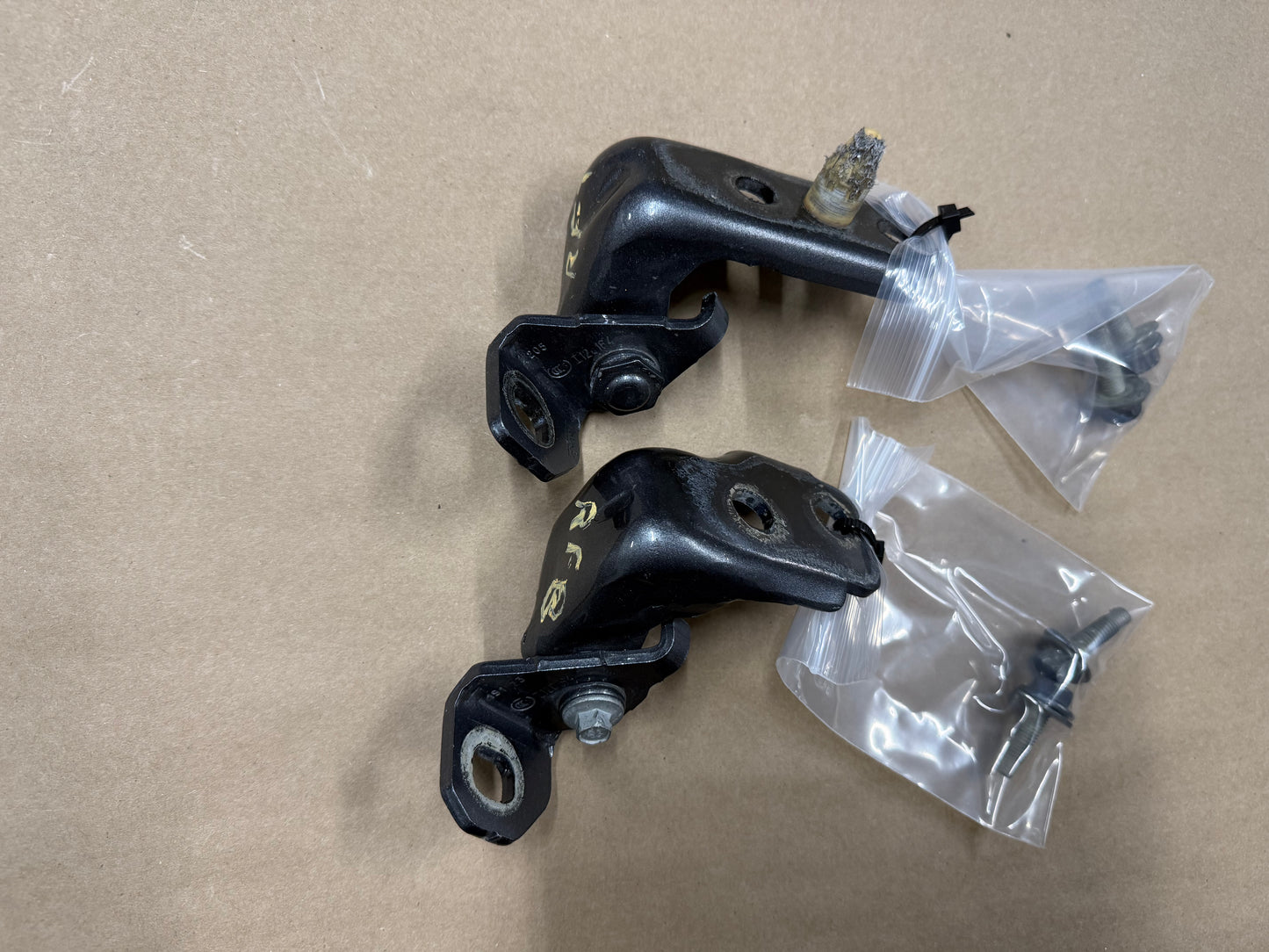 2023-2025 Ford F-250 F-350 Door Hinges RH Passenger Front Upper Lower "M7"