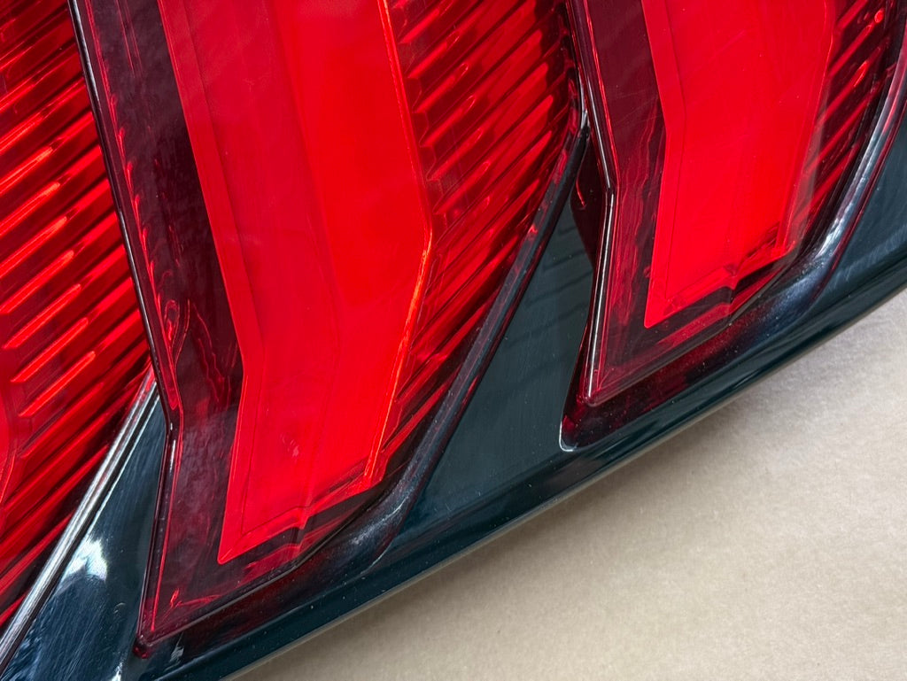 2018-2023 Ford Mustang GT V6 EcoBoost Tail Light RH Passenger Side LED