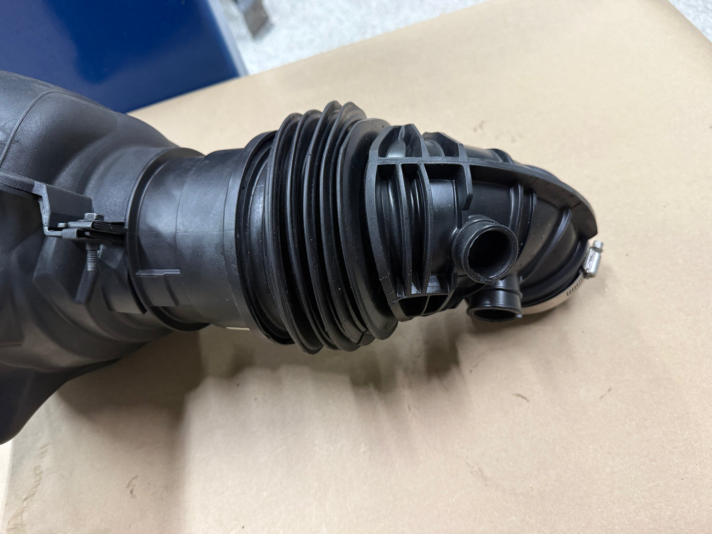2024-2026 Ford Mustang GT Coyote Cold Air Intake Elbow MAF Housing RH Passenger