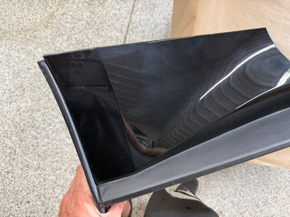 2024-2026 Ford Mustang GT RH Passenger Side Skirt Molding "Black"