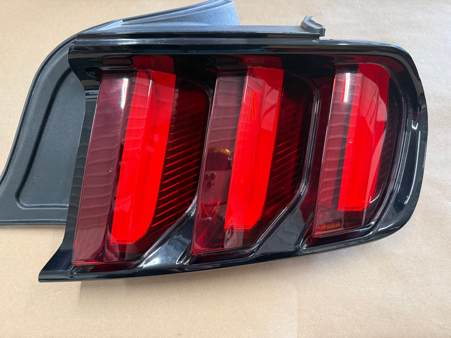 2015-2017 Ford Mustang GT V6 EcoBoost Tail Light RH Passenger Side LED