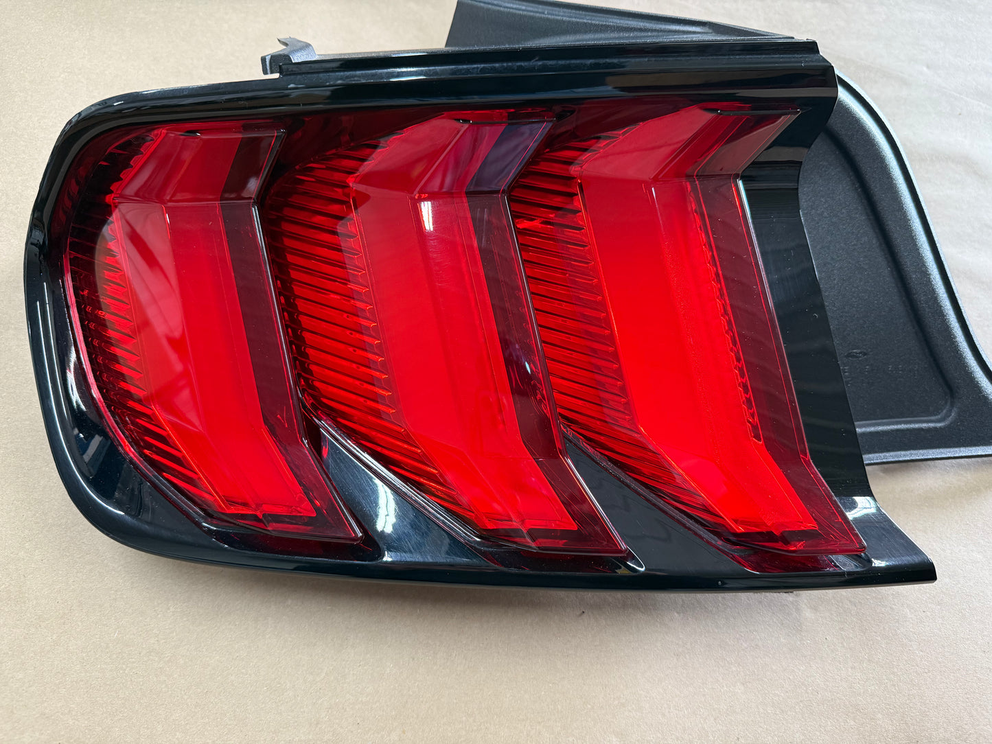 2018-2023 Ford Mustang GT350 GT V6 EcoBoost Tail Light LH Driver Side LED