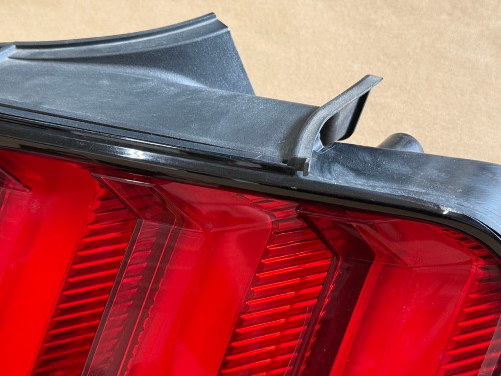 2018-2023 Ford Mustang GT V6 EcoBoost Tail Light RH Passenger Side LED
