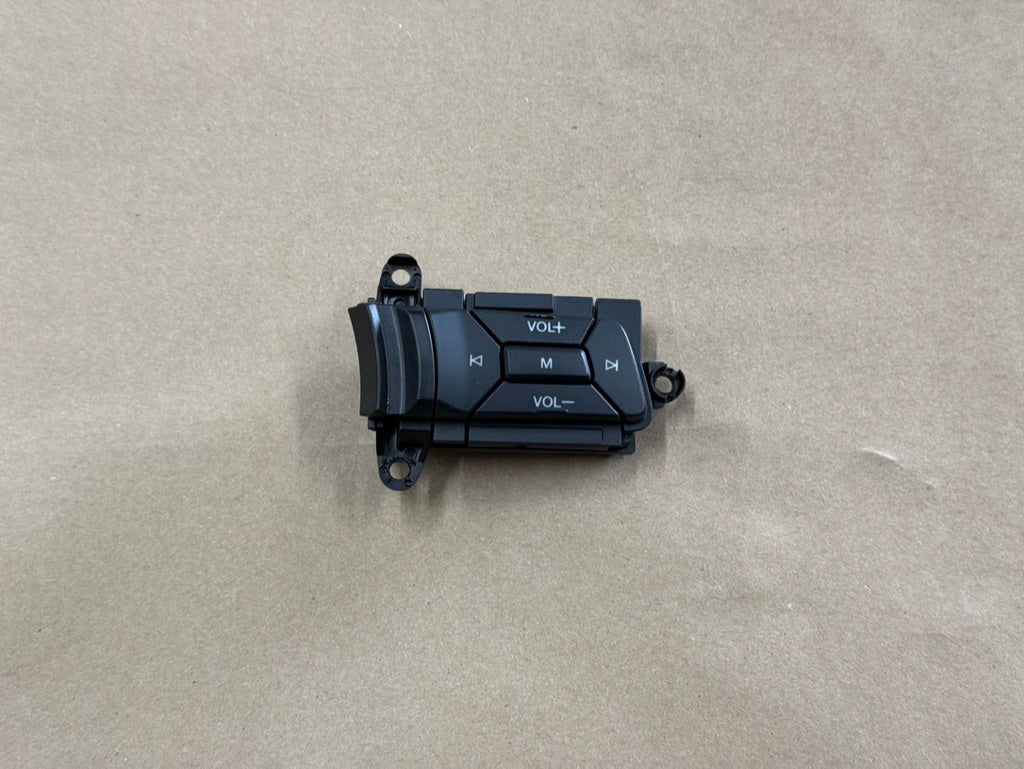 2015-2023 Ford Mustang GT RH Steering Wheel Button Volume Mute Search