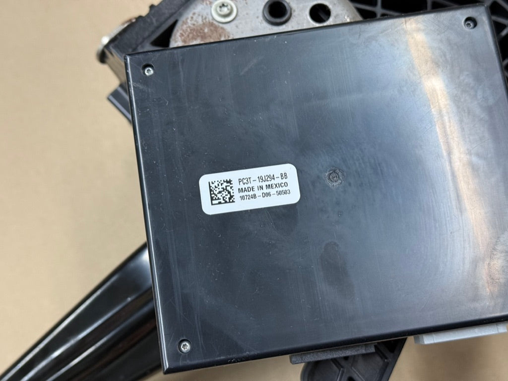 2023-2025 Ford F-250 F-350 Super Duty Brake Pedal