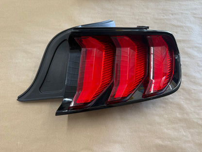 2018-2023 Ford Mustang GT V6 EcoBoost Tail Light RH Passenger Side LED