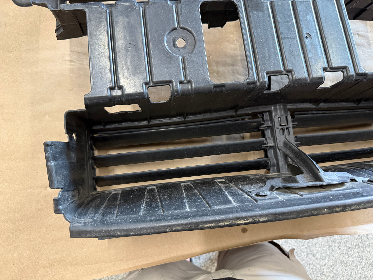 2018-2023 Ford Mustang GT Radiator Air Shutter Grille Assembly