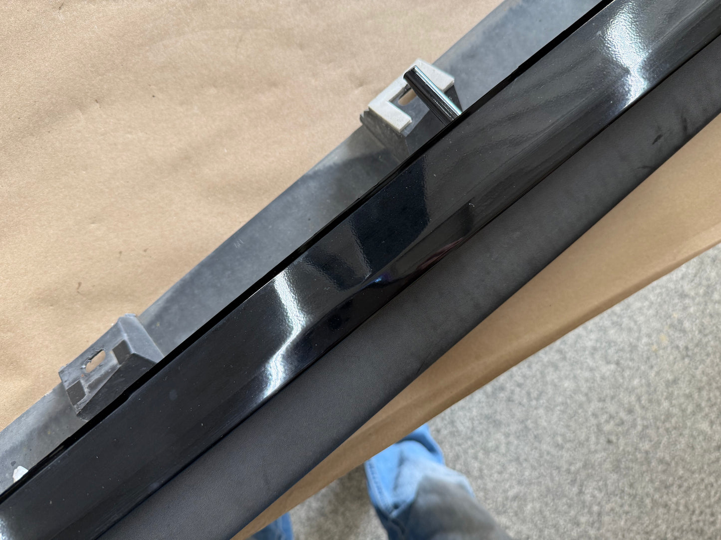 2015-2023 Ford Mustang GT V6 LH Side Skirt Molding Driver Side "G1"