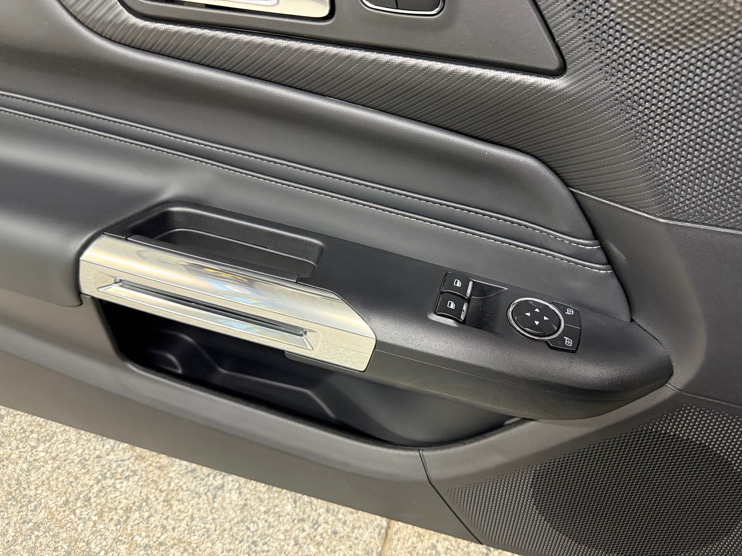 2024-2026 Ford Mustang GT LH Driver Leather Insert Door Panel Grey Stitching