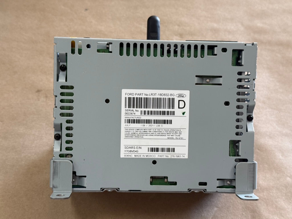 2021 Ford Mustang GT Touch Screen, Face Plate, Radio, Module USB Port