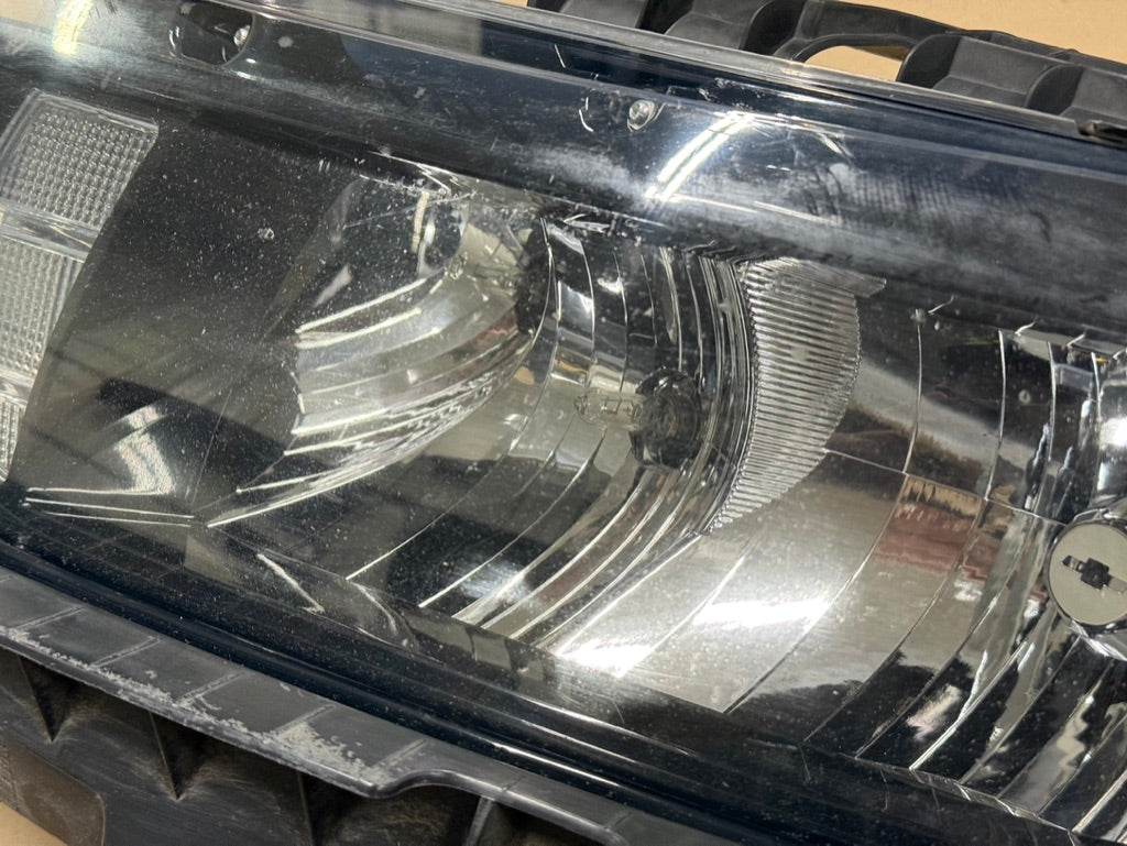 2014-2015 Chevrolet Camaro LH Driver Side Headlight Halogen