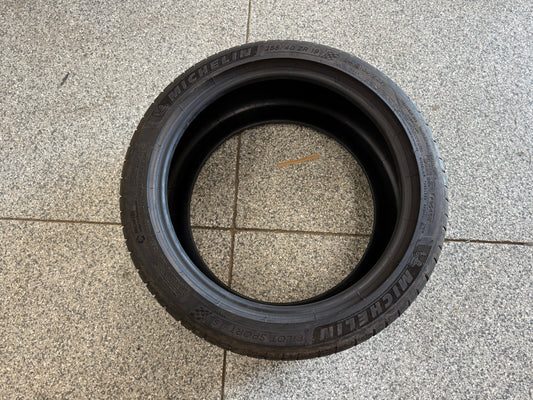 Michelin Pilot Sport 4 S 255/40/ZR19 Tire