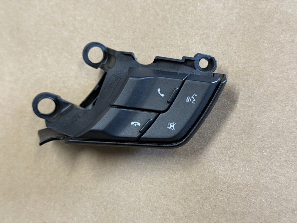 2015-2023 Ford Mustang GT RH Steering Wheel Button Sync Control