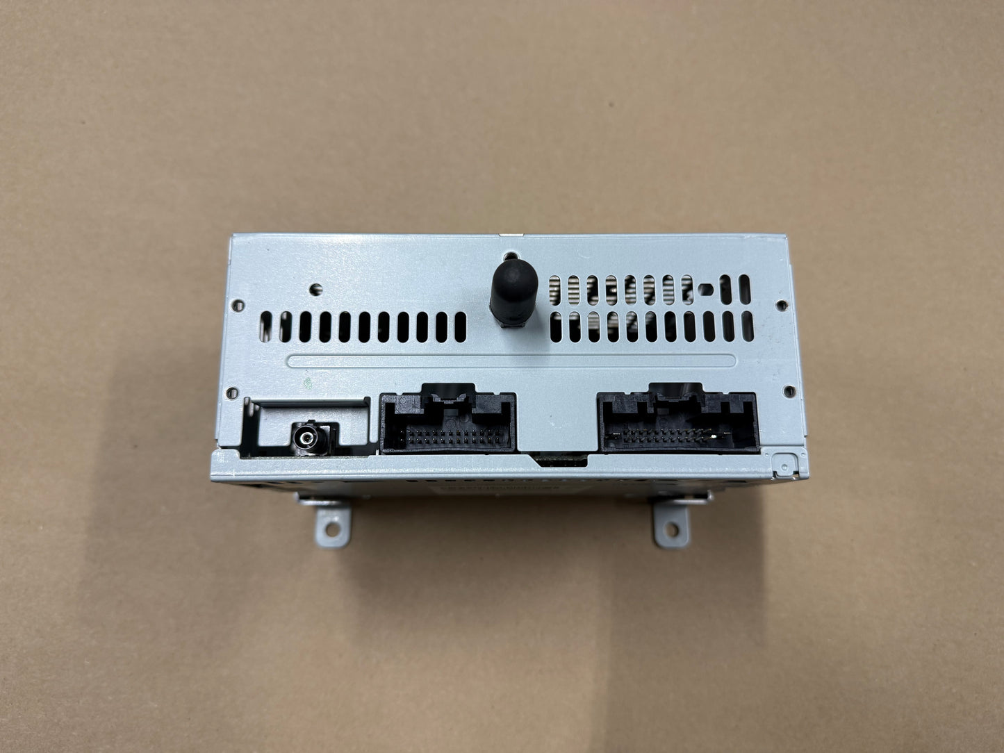 2018-2023 Ford Mustang Radio Head Unit NON Touch Screen 4" Display