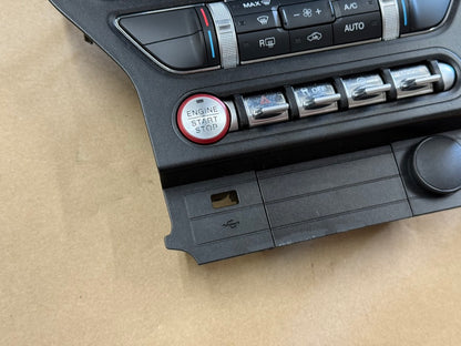 2021 Ford Mustang GT Touch Screen, Face Plate, Radio, Module USB Port
