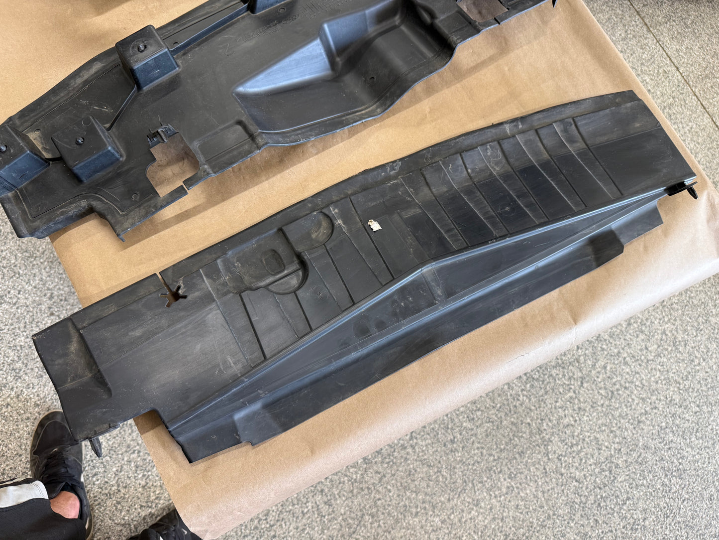 2018-2023 Ford Mustang GT Radiator Air Deflectors