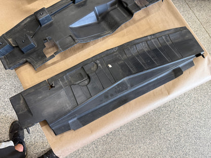 2018-2023 Ford Mustang GT Radiator Air Deflectors