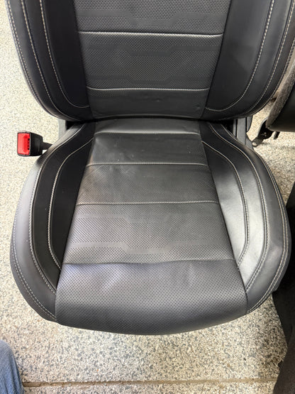2018-2023 Ford Mustang GT Black Leather Front Rear Power Seats Heat Cooled Vert