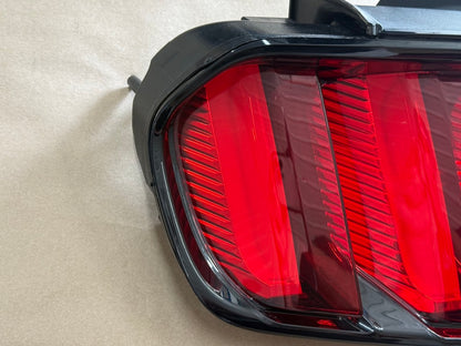 2015-2017 Ford Mustang GT350 GT V6 EcoBoost Tail Light LH Driver Side LED
