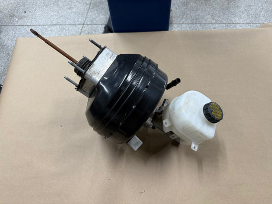 2023-2026 F-250 Super Duty 6.7L Hydraulic Master Cylinder Brake Booster Vacuum