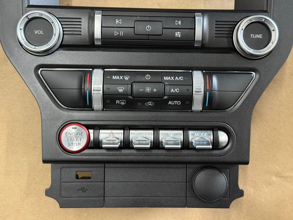 2022 Ford Mustang GT Touch Screen, Face Plate, Radio, Module USB Port