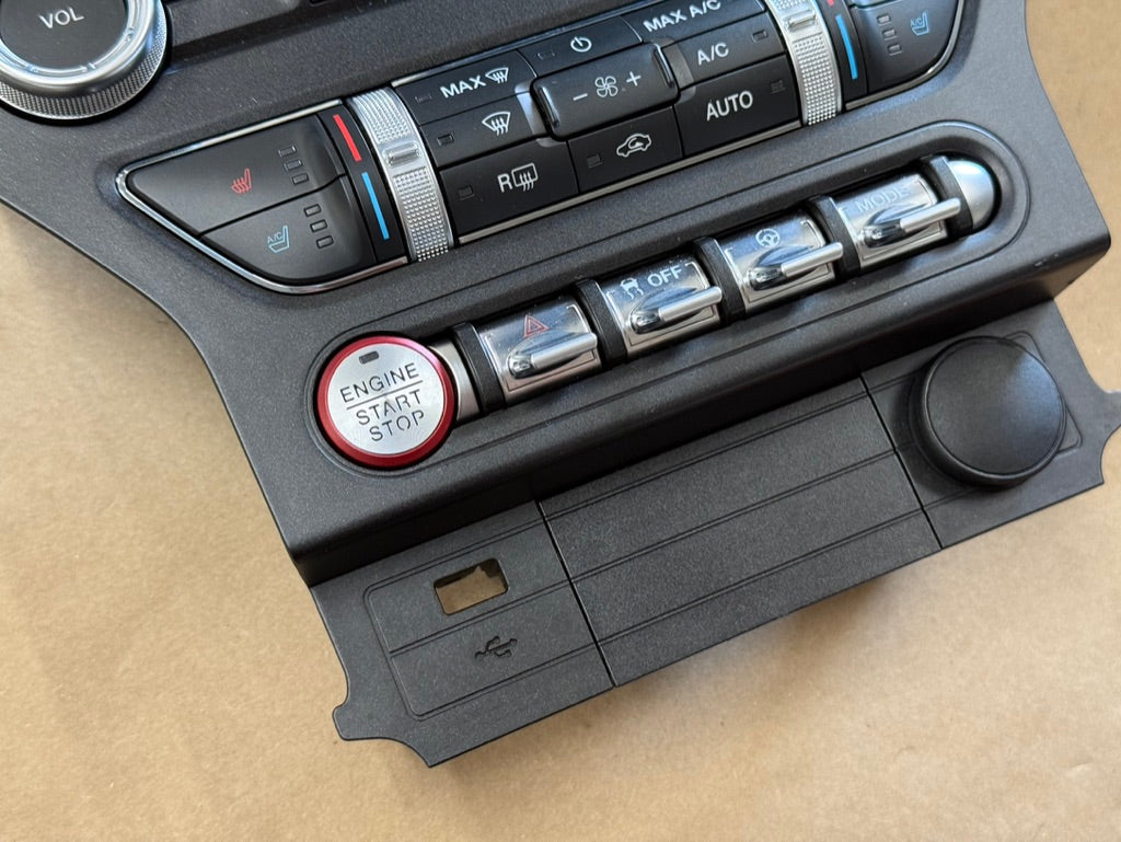 2021 Ford Mustang GT Touch Screen, Face Plate, Radio, Module USB Port
