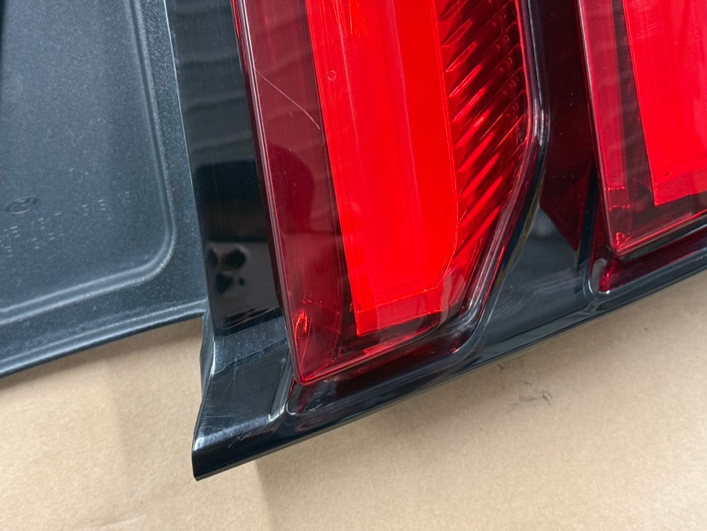 2015-2017 Ford Mustang GT V6 EcoBoost Tail Light RH Passenger Side LED