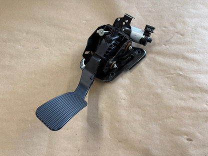 2017-2022 Ford F-250 Super Duty Adjustable Electric Gas Pedal Memory