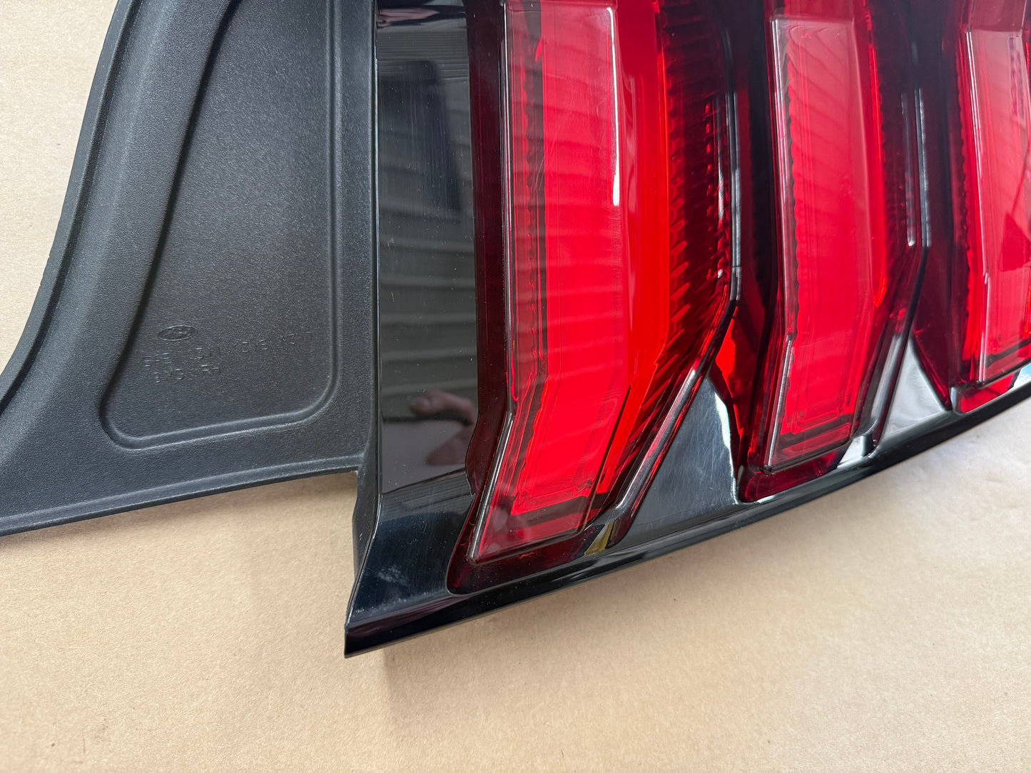 2018-2023 Ford Mustang GT V6 EcoBoost Tail Light RH Passenger Side LED