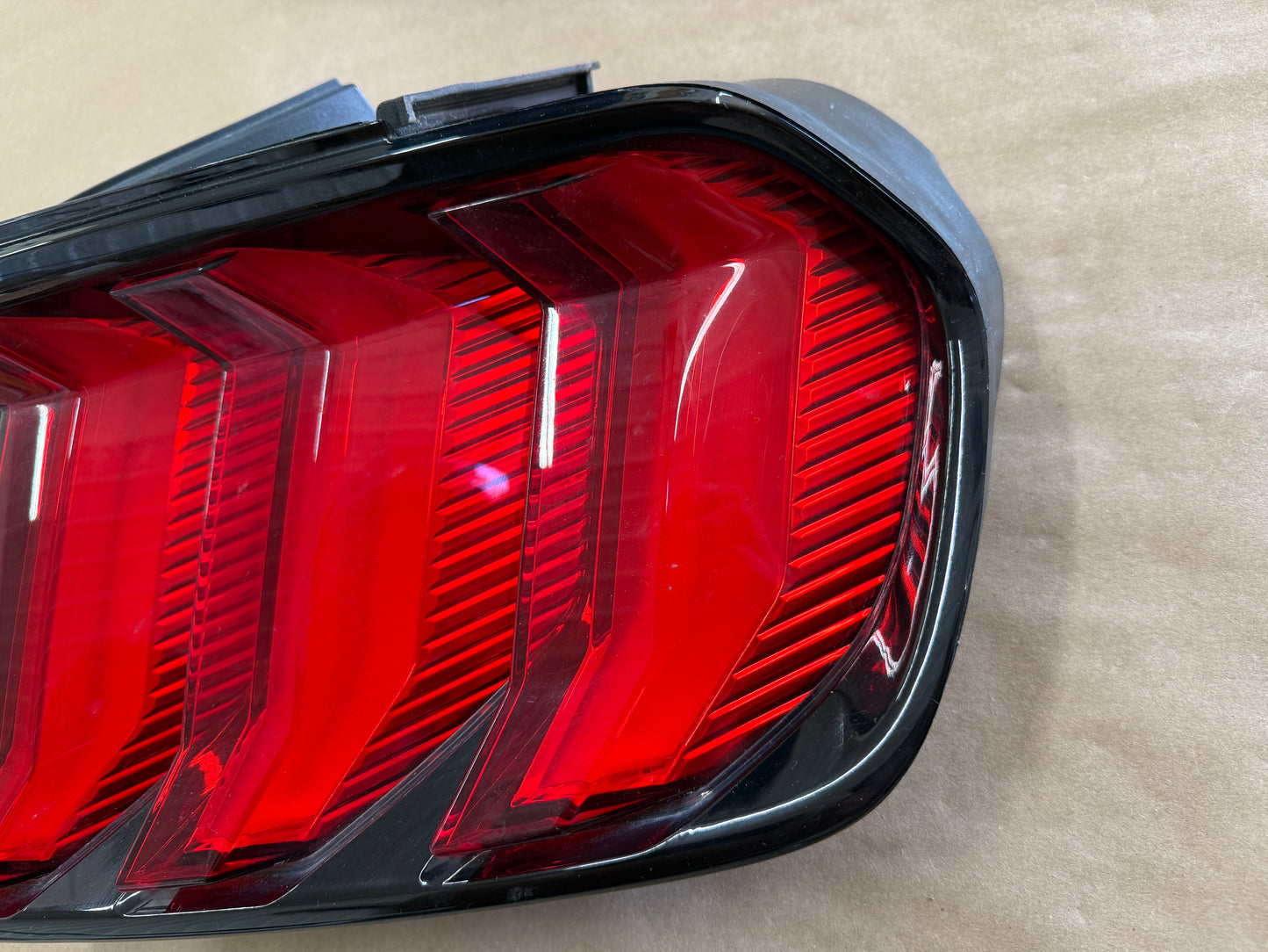 2018-2023 Ford Mustang GT V6 EcoBoost Tail Light RH Passenger Side LED