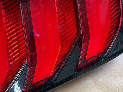 2018-2023 Ford Mustang GT V6 EcoBoost Tail Light RH Passenger Side LED
