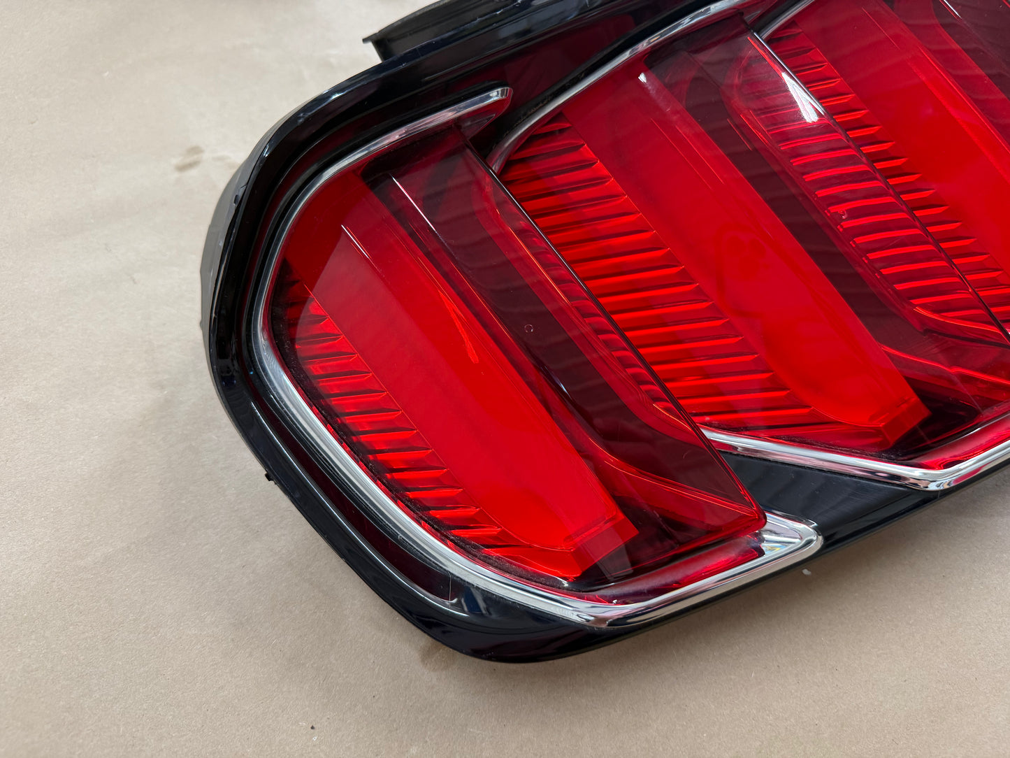 2015-2017 Ford Mustang GT350 GT V6 EcoBoost Tail Light LH Driver Side LED