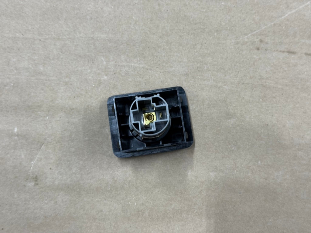 2021-2025 Ford F-150 F-250 F-350 12V Power Outlet Socket ML3T-19A487-AD