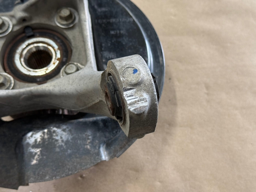 2015-2023 Ford Mustang 5.0 GT LH Driver Side Rear Spindle Knuckle Hub