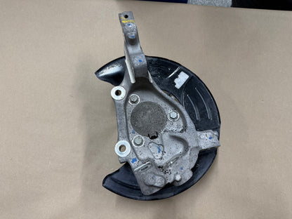 2010-2015 Chevrolet Camaro SS LH Driver Front Spindle Knuckle Hub GM