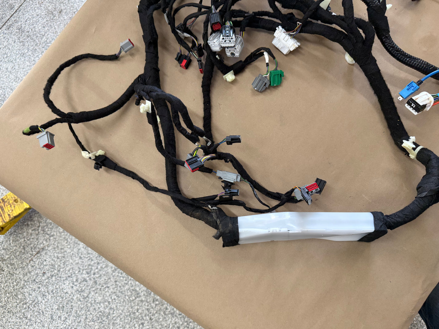 2023 Ford F-250 F-350 Super Duty 6.7 Interior Dash Wiring Harness PC3T-14401-AYH