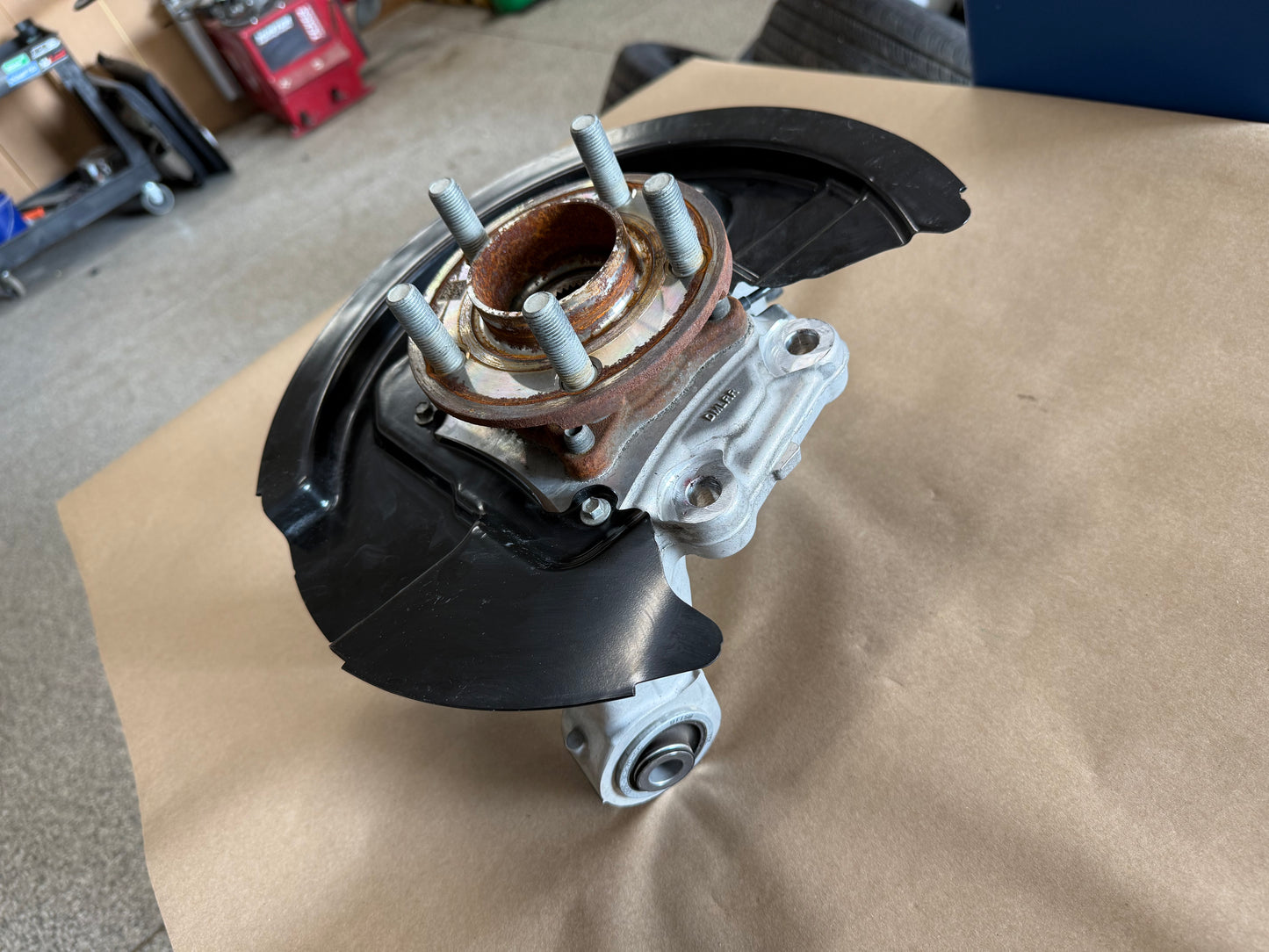 2024-2026 Ford Mustang GT LH Driver Side Rear Spindle Knuckle Hub