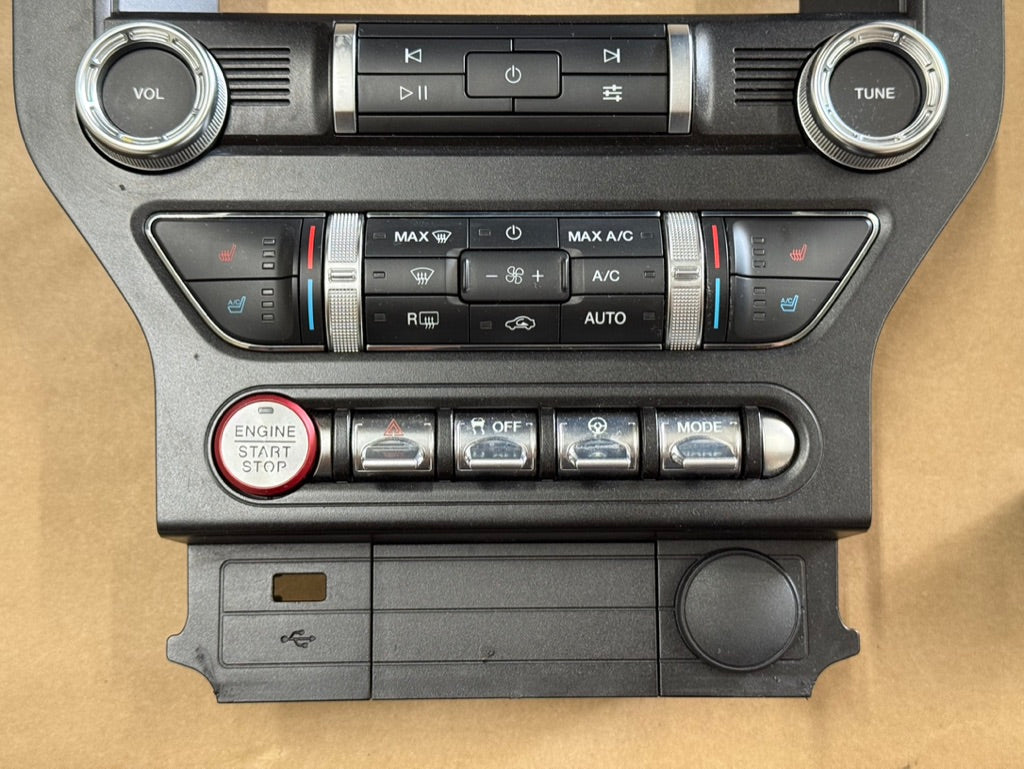 2019 Ford Mustang Touch Screen Face Plate Radio Module USB Port