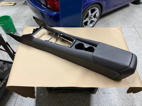 2010-2015 Chevrolet Camaro SS Center Console Assembly
