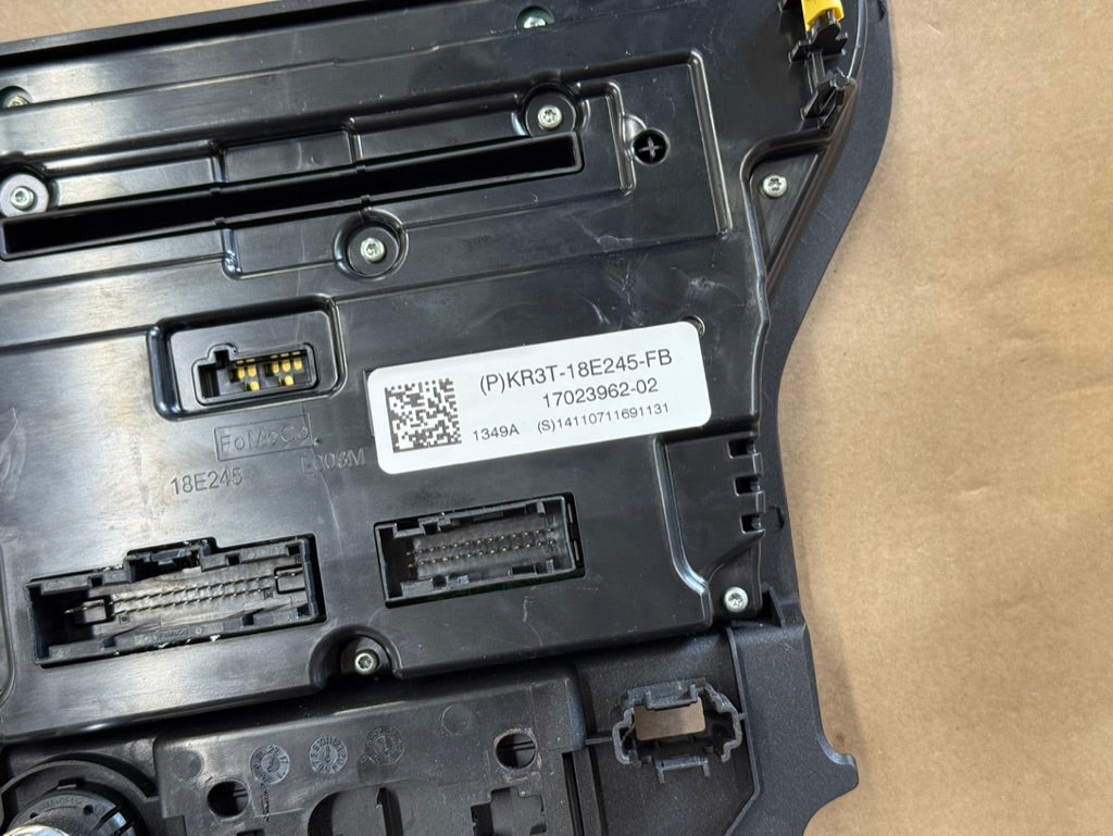 2019 Ford Mustang Touch Screen Face Plate Radio Module USB Port
