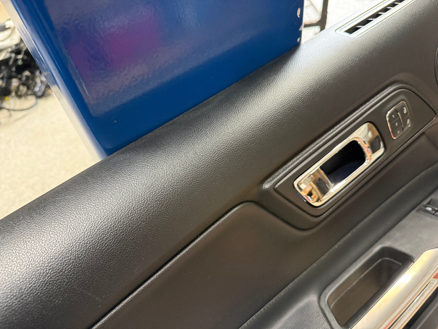 2015-2017 Ford Mustang GT LH Driver Leather Insert Door Panel Grey Stitching