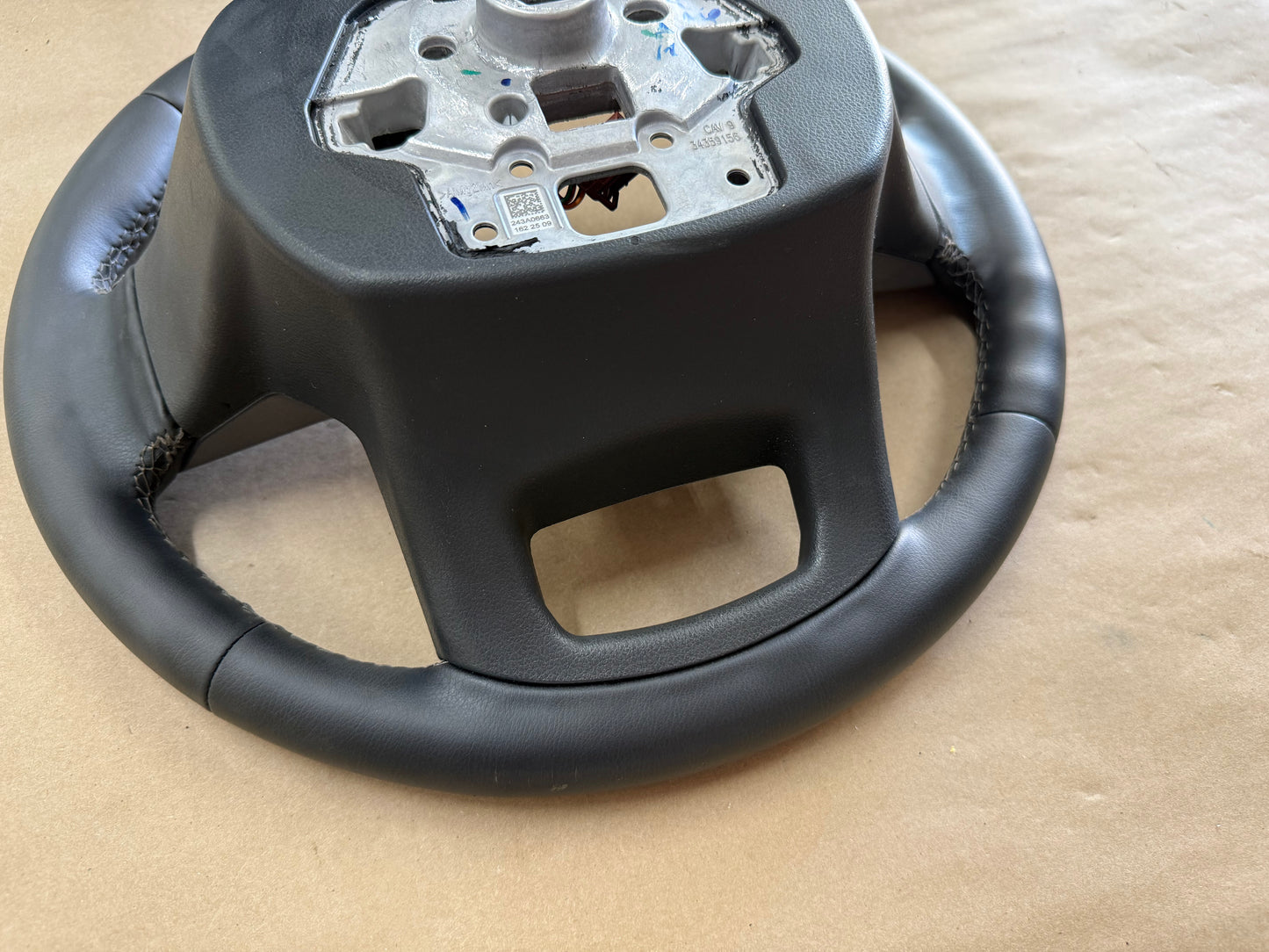 2023-2026 Ford F-250 F-350 Super Duty Soft Leather Steering Wheel 11k miles