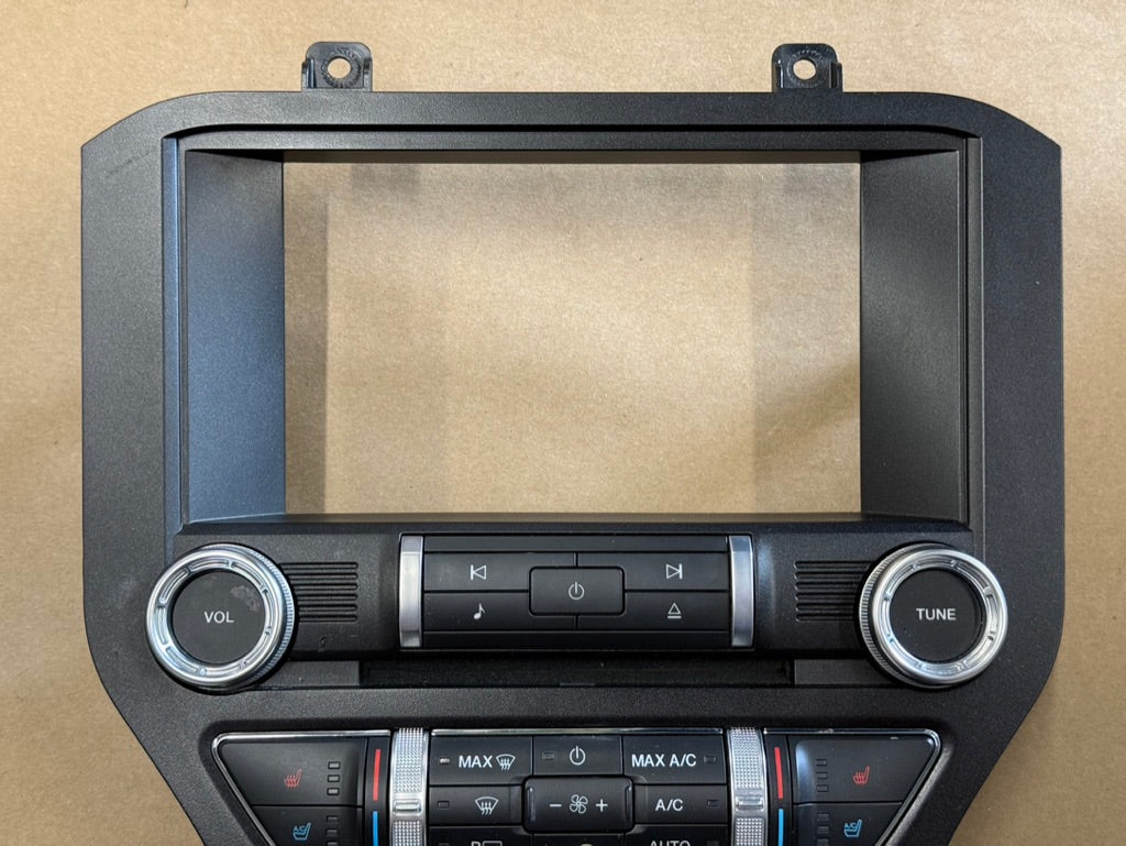 2022 Ford Mustang GT Touch Screen, Face Plate, Radio, Module USB Port