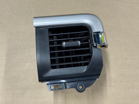 2023-2025 Ford F-250 F-350 RH Passenger Side Dash Vent Trim