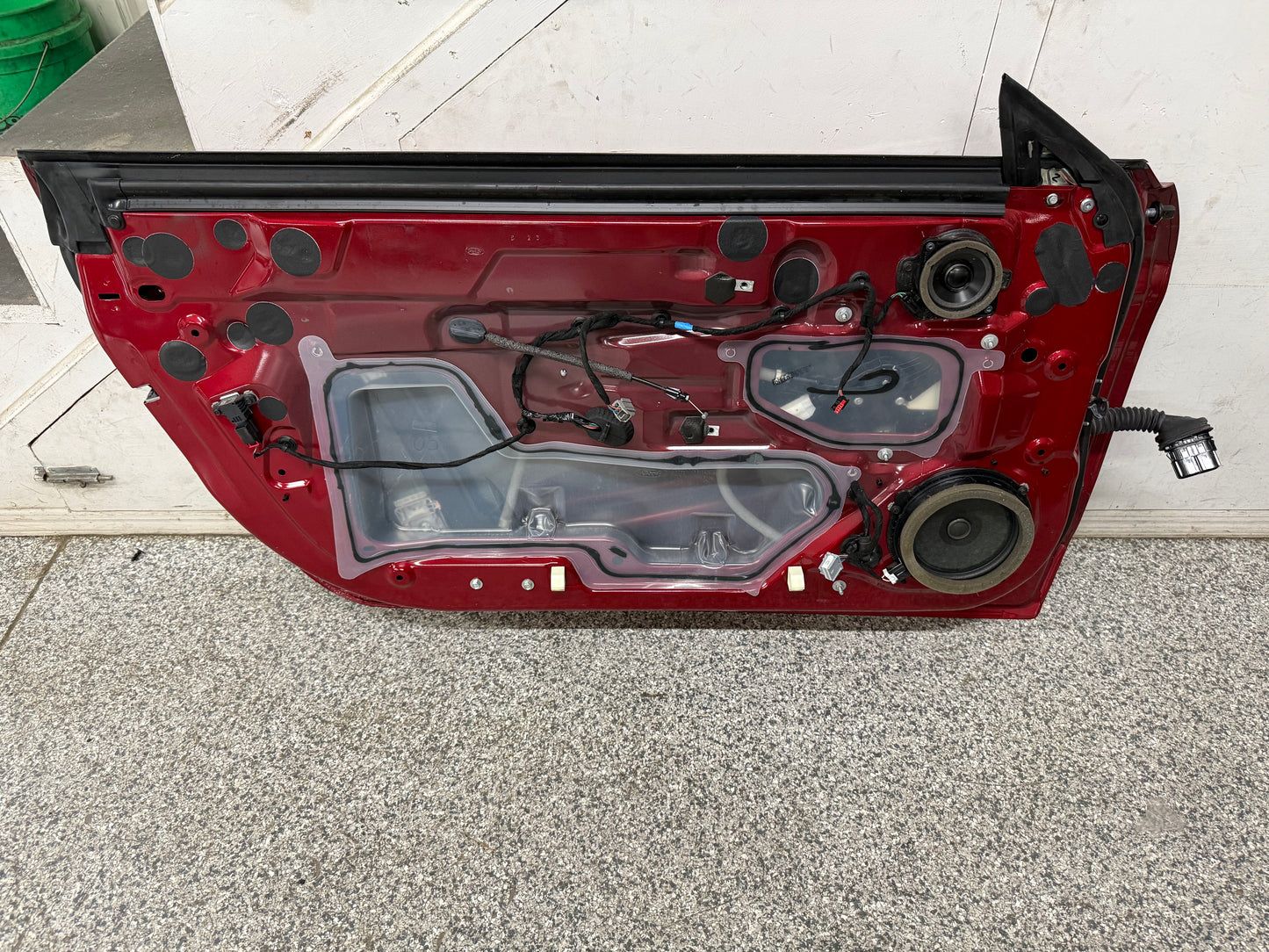 2015-2023 Ford Mustang GT GT500 LH Driver Side Door Complete w/Glass "D4"