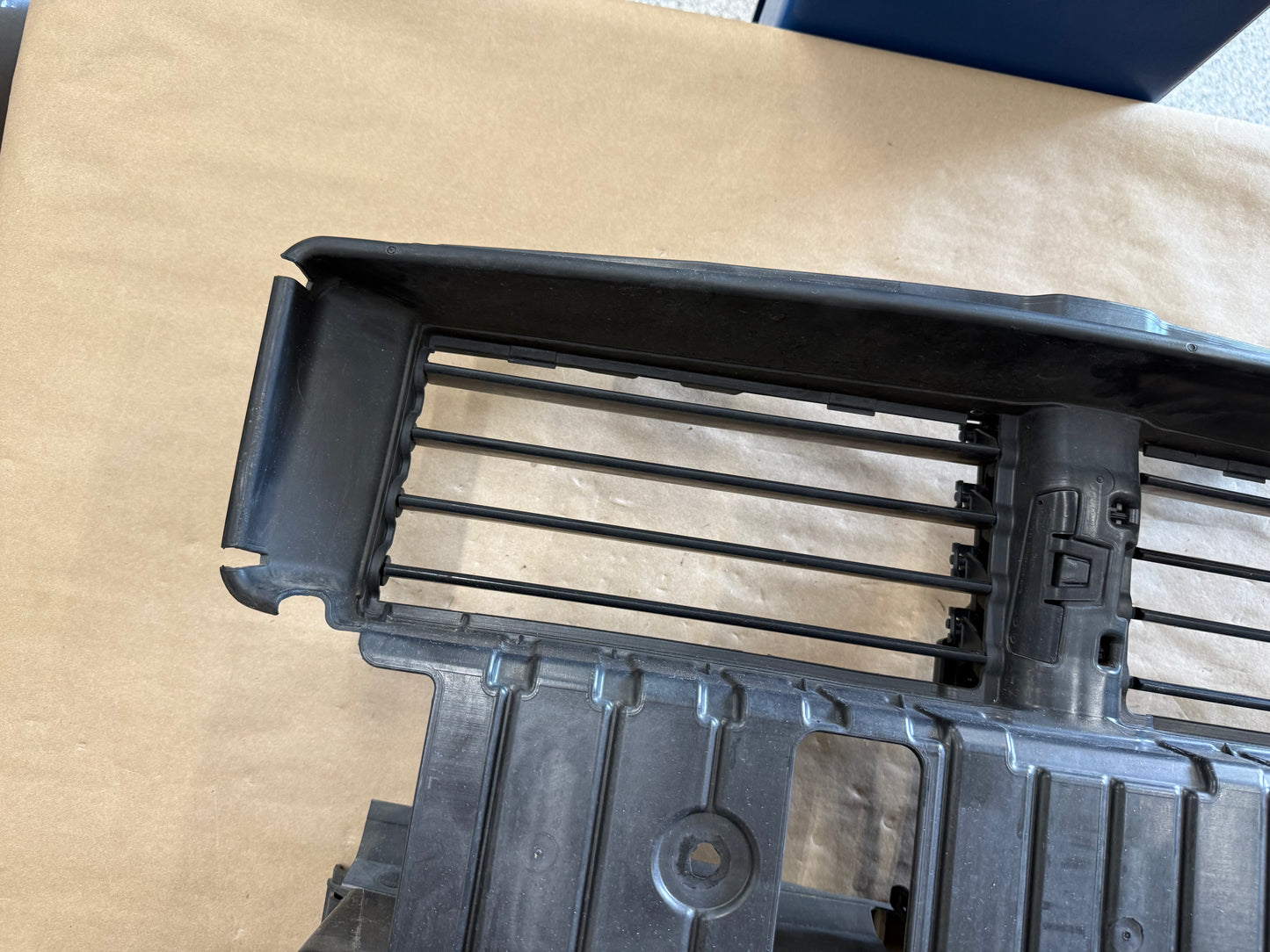 2018-2023 Ford Mustang GT Radiator Air Shutter Grille Assembly