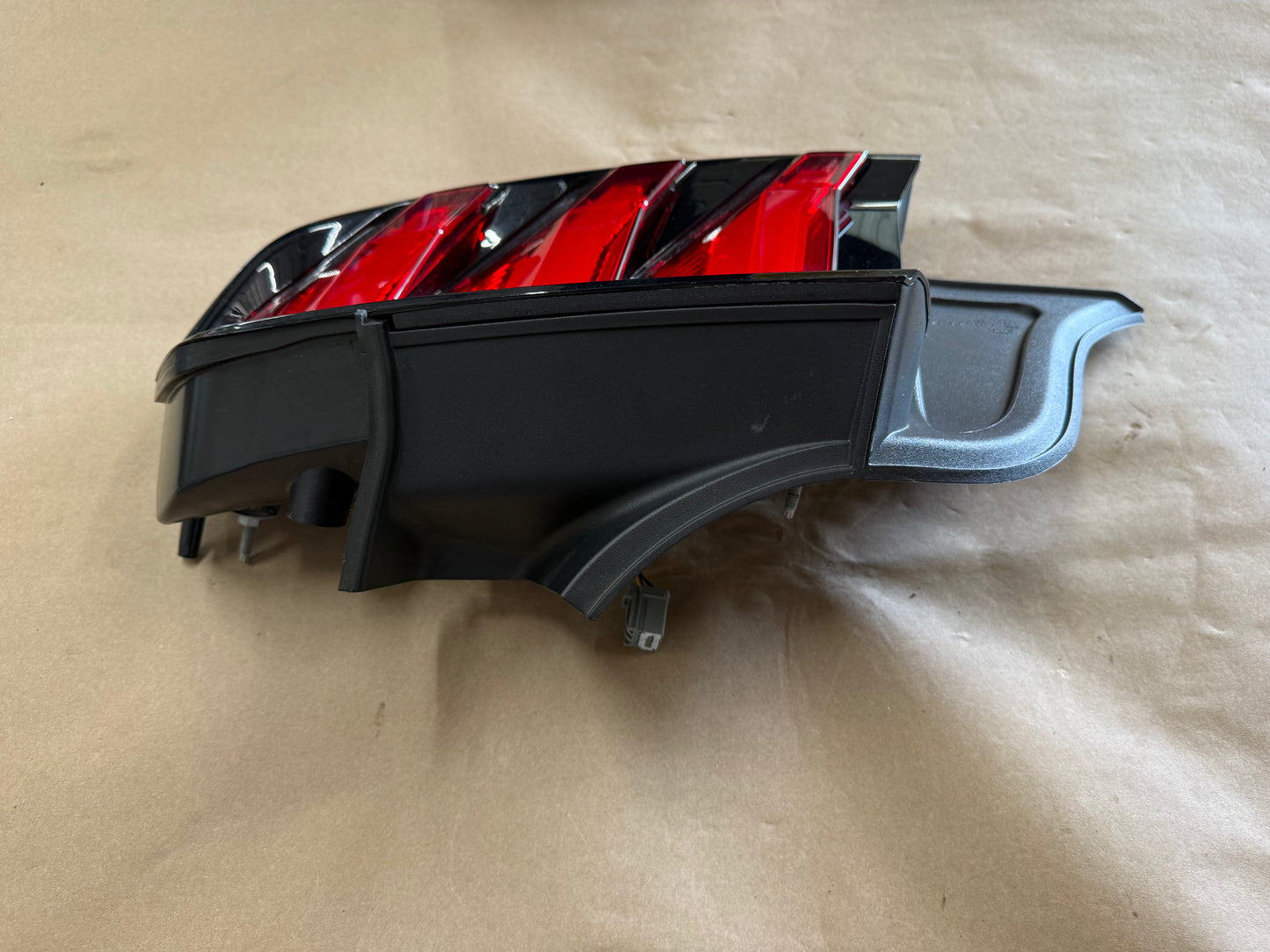 2018-2023 Ford Mustang GT V6 EcoBoost Tail Light RH Passenger Side LED