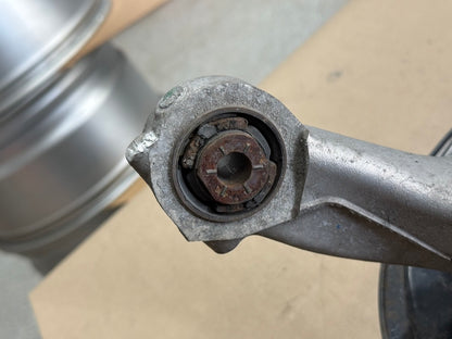 2015-2023 Ford Mustang 5.0 GT RH Passenger Side Rear Spindle Knuckle Hub