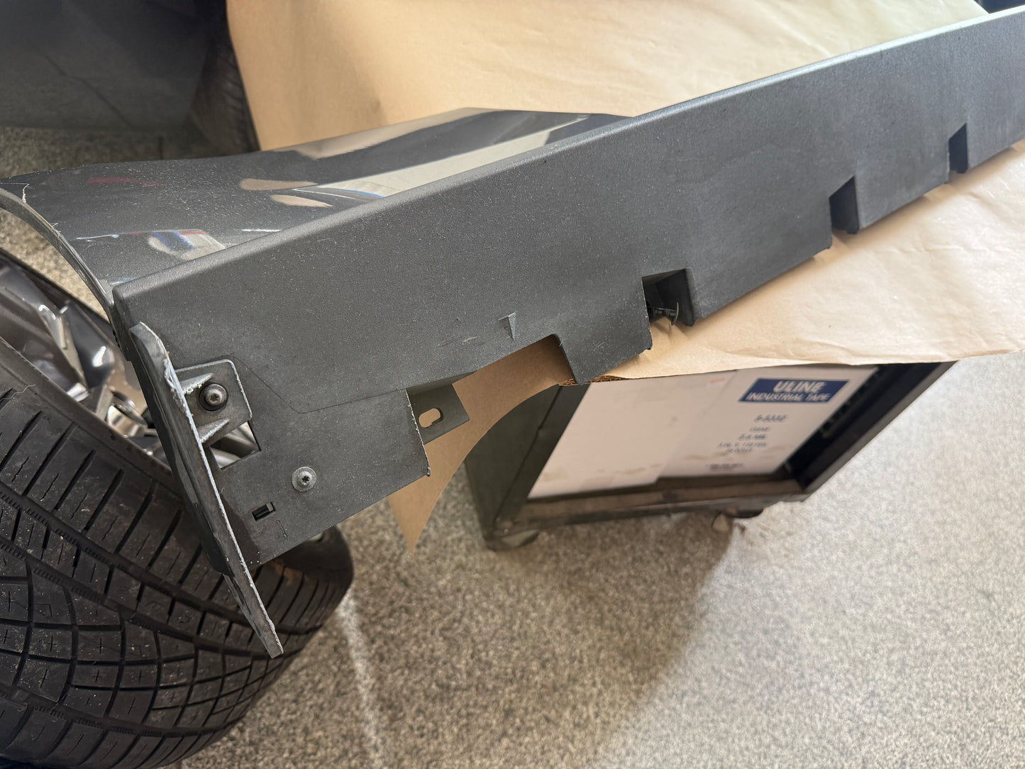 2015-2023 Ford Mustang GT V6 RH Passenger Side Skirt Molding "J7"