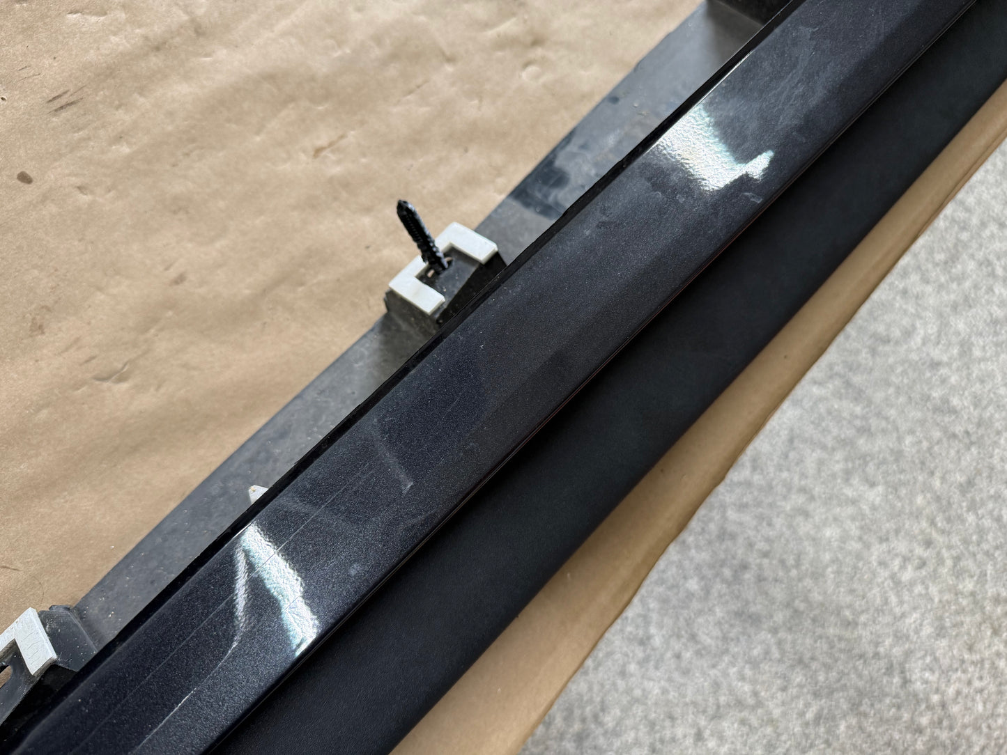 2015-2023 Ford Mustang GT V6 LH Side Skirt Molding Driver Side "HY"